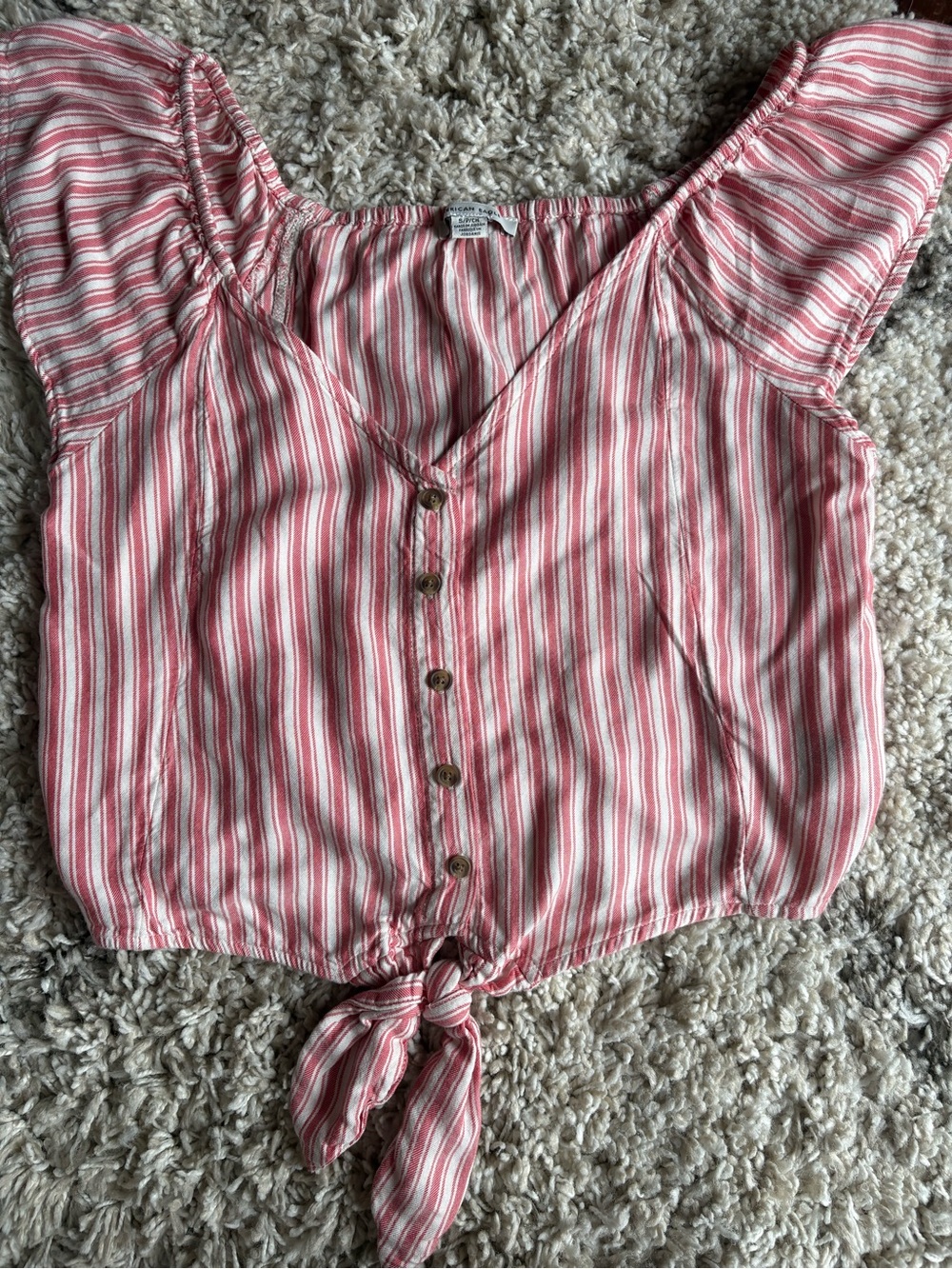 Ruffled/tie in the front/shirt